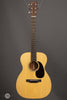 Martin Acoustic Guitars - 00-18
