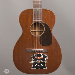 Martin Acoustic Guitars - 1935 0-17 "Black Cat" - Front Close