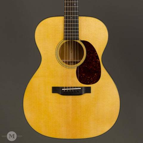 Martin Acoustic Guitars - 000-18 - Front Close