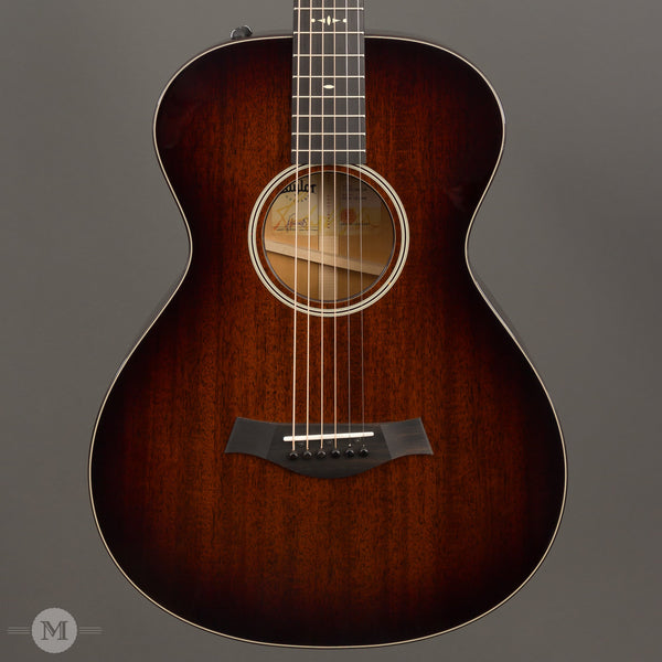 Taylor Acoustic Guitars - 522e 12-Fret V-Class | Mass Street