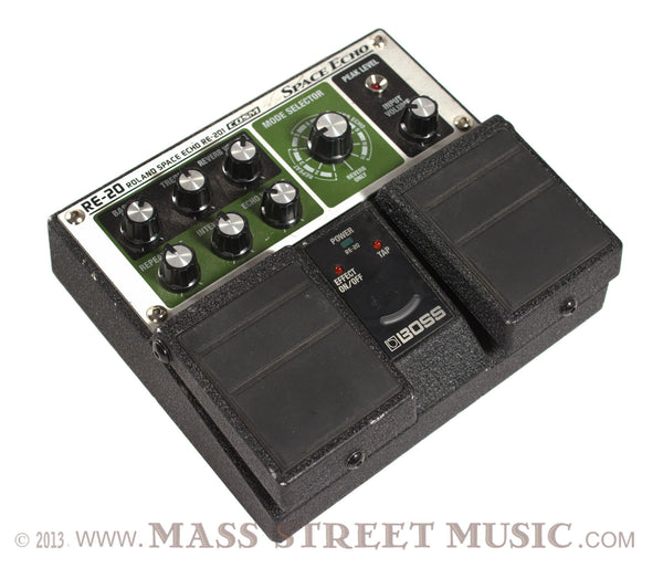 Boss_RE-20_Angle-USED_grande.