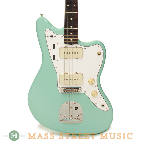 Fender - Classic Series '60s Jazzmaster with hard case | Mass