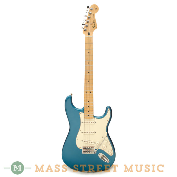 Fender - Standard Strat Lake PLace Blue Electric Guitar | Mass