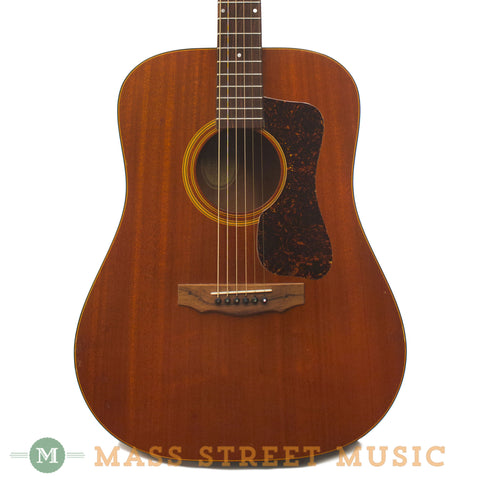 Guild Bluegrass D-25M 1974 Acoustic Guitar - front close