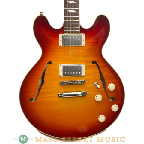 Collings I-35 LC Dlx dark cherry burst - front close up