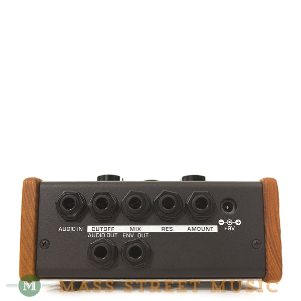 ギター moog fooger MF-101 moogerfooger Moog MF-101 Moogerfooger Low Pass Filter Pedal | Mass Street