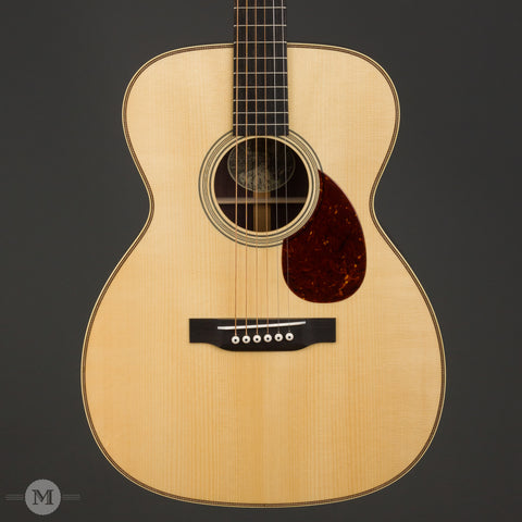 Collings Acoustic Guitars - OM2H A Traditional T Series 1 11/16 - Front