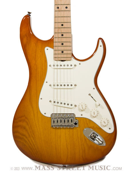 Retro Classic Standard Honey Burst | Mass Street Music