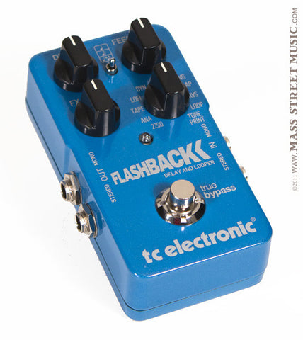 TC Electronic Flashback Delay/Looper Guitar Pedal - angle