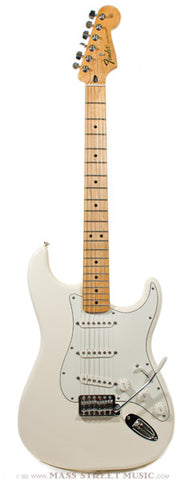 Fender Standard Stratocaster - Arctic White