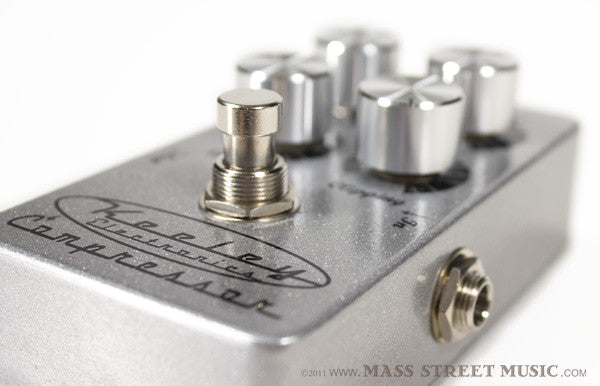 Keeley 4-Knob Compressor Effects Pedal | Mass Street Music