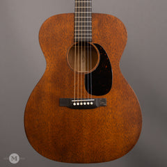 Martin Acoustic Guitars - 000-17 (2025) - Front Close