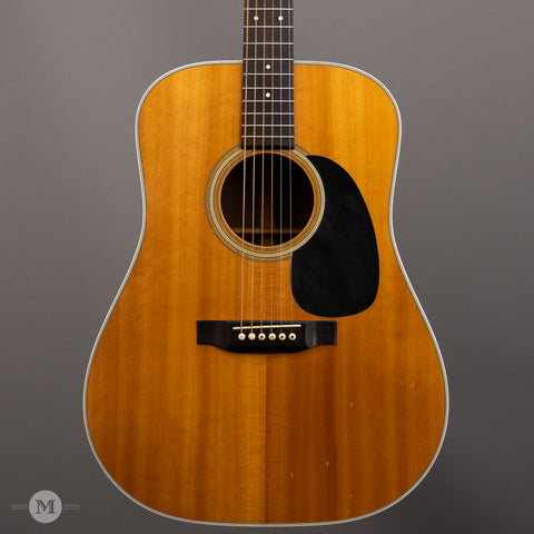 Martin Guitars - 1986 D-28 - Used - Front Close 