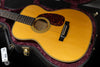 Martin Acoustic Guitars - 2004 000-28B Brazilian Rosewood - Norman Blake Signature Edition - Guitar & Case Close