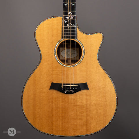 Taylor Acoustic Guitars - 2014 914ce with ES2 Pickup - Used - Front Close 