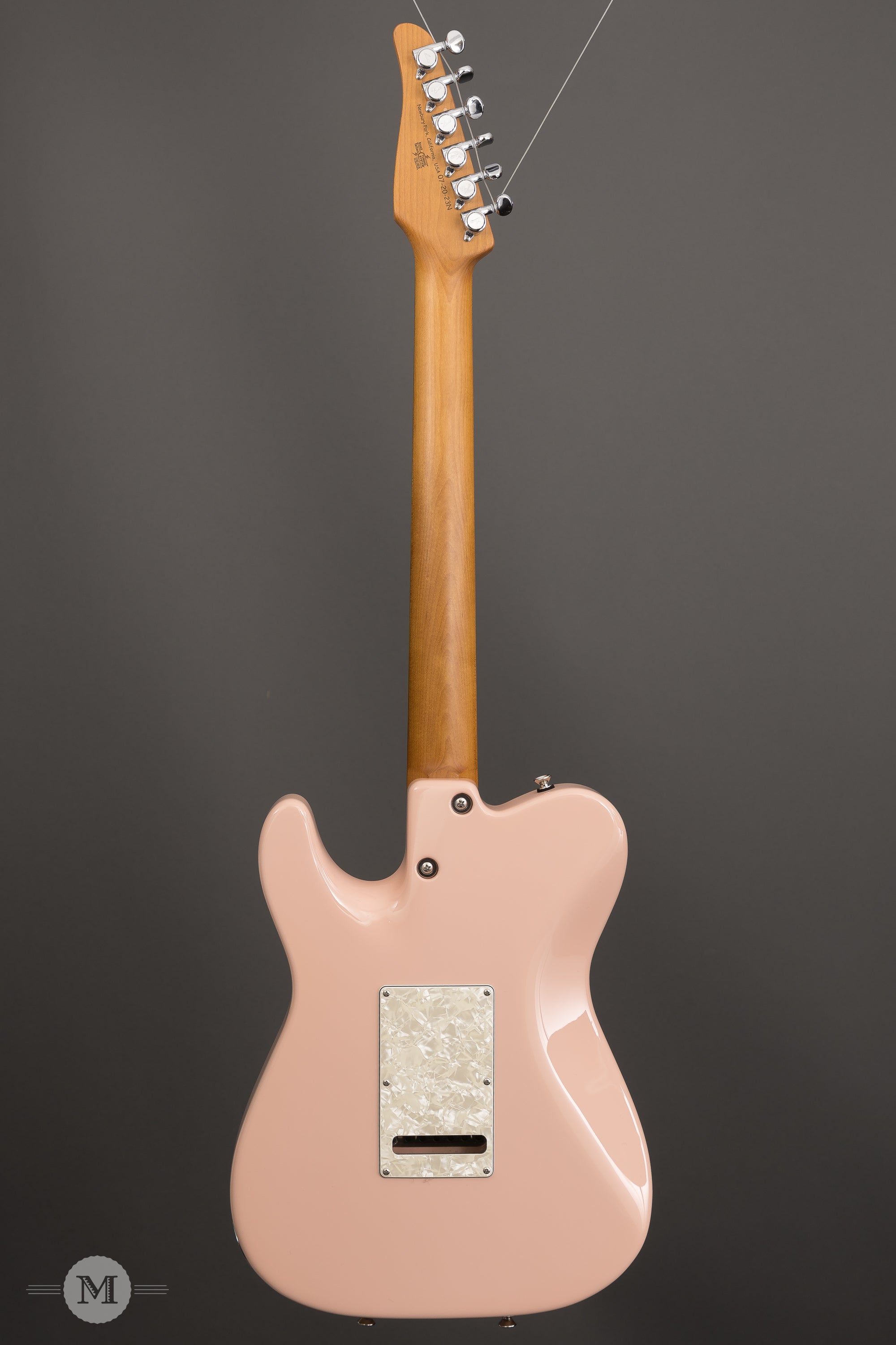 Tom Anderson Guitars - Mongrel - Hollow Shorty - Shell Pink | Mass ...