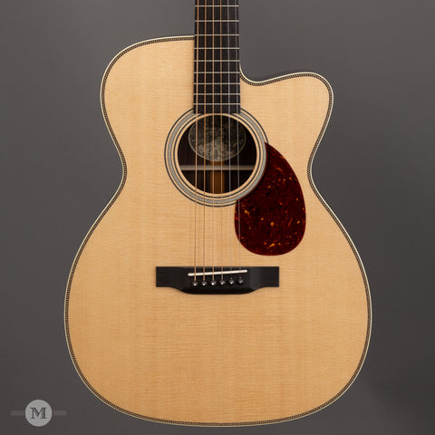 Collings Acoustic Guitars - OM2H - Cutaway - Front Close