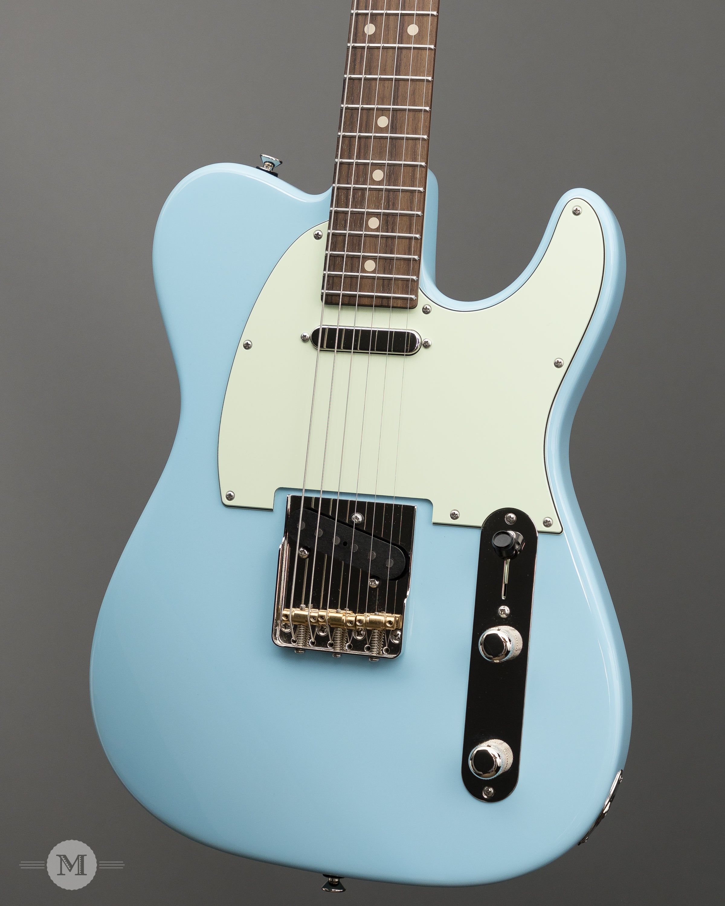 Tom Anderson Electric Guitars - T Icon with Contours - Light Baby Blue