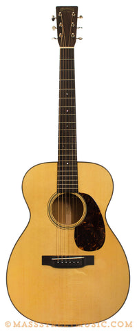 Martin 00-18V Acoustic Guitar - front