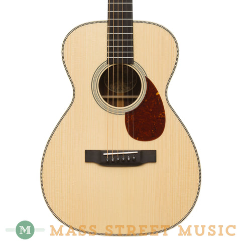 Collings Acoustic Guitars - 02HG MRG 14-Fret - Front