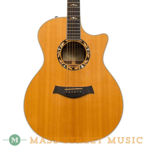 Taylor Acoustic Guitars - 2004 814-CE-L30 30th Anniversary - Front Close