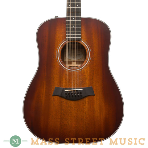 Taylor Acoustic Guitars - 2015 360e 12-String - Front Close