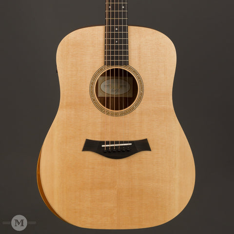 Taylor Acoustic Guitars - Academy 10e - Front Close