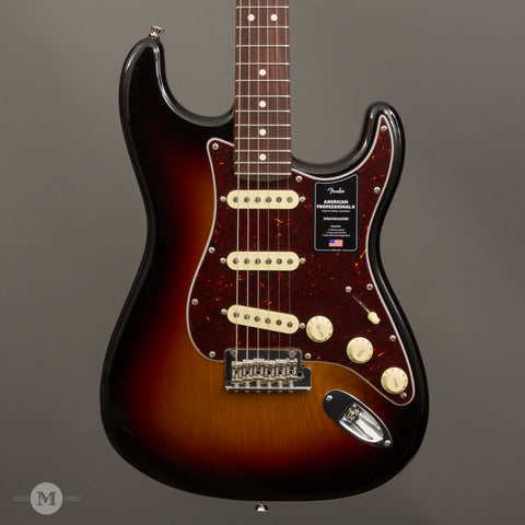 Fender Electric Guitars - American Professional II Stratocaster - RW 3-Color Sunburst