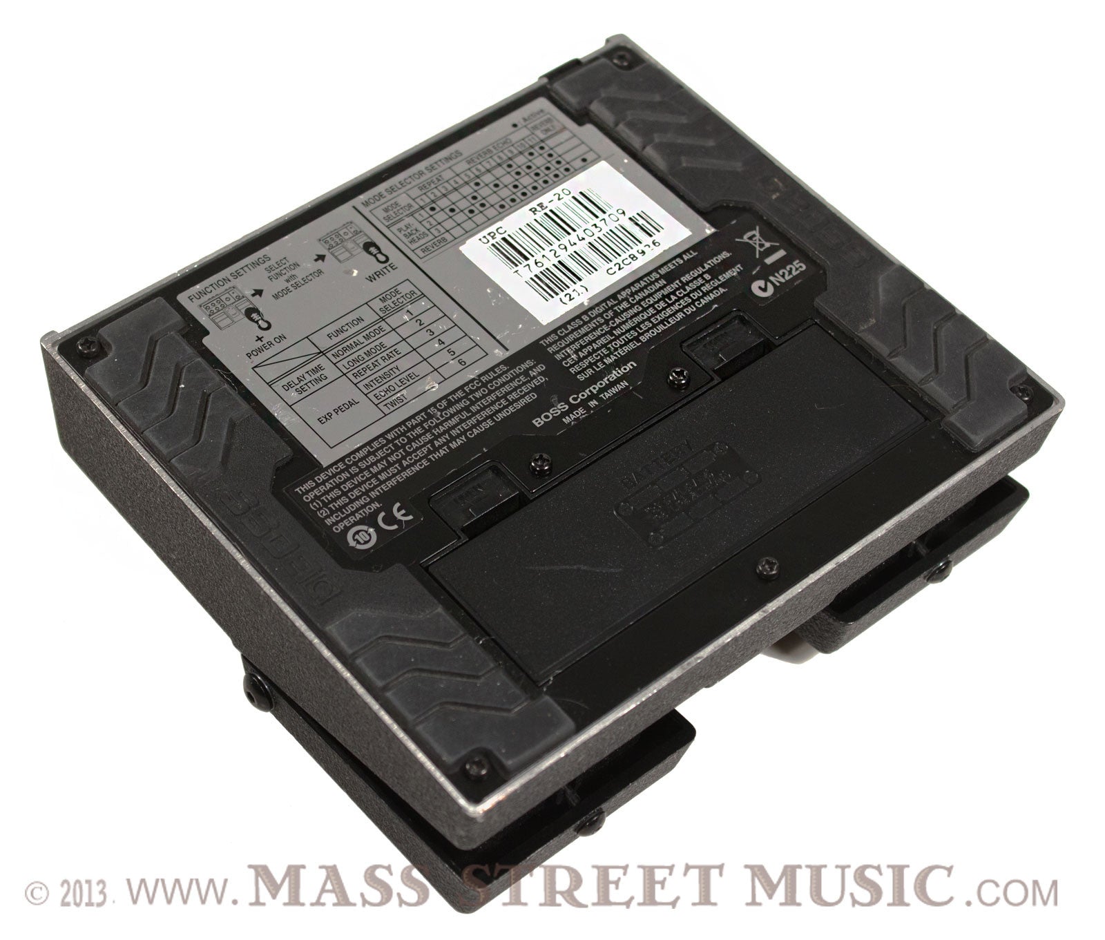 boss re 20 space echo pedal RE-20 Space Echo