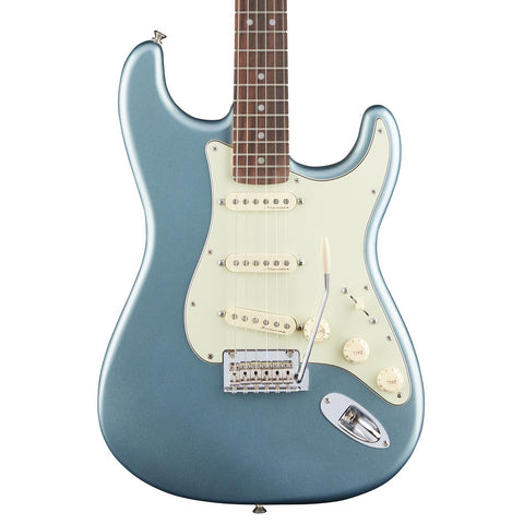 Fender - Deluxe Roadhouse Stratocaster - Mystic Ice Blue - Front Close