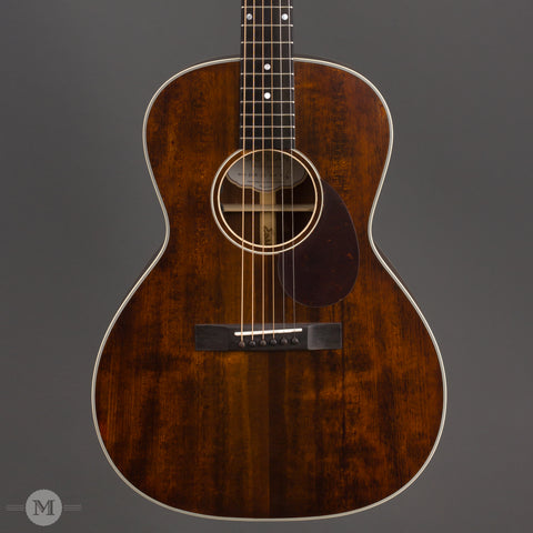 Eastman Acoustic Guitars - E1OOSS-LTD - Front Close