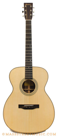 Eastman E20 OM Acoustic Guitar - front