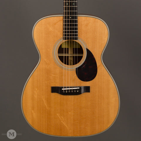 Eastman Acoustic Guitars - E8OM