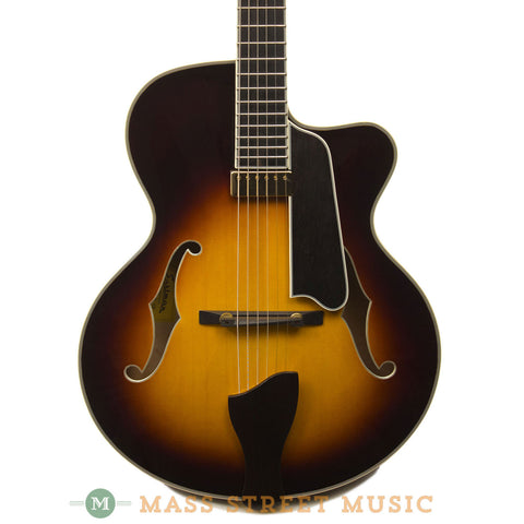 Eastman AR805CE-SB Archtop - front close