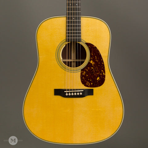 Martin Acoustic Guitars - HD-28E (LR Baggs Electronics)