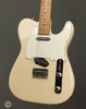 Tom Anderson Electric Guitars - Hollow T Classic Shorty - Blonde - Angle
