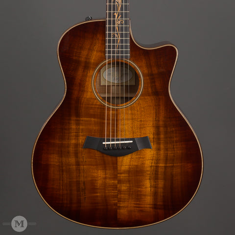 Taylor Acoustic Guitars - K26ce B-Stock - Front Close