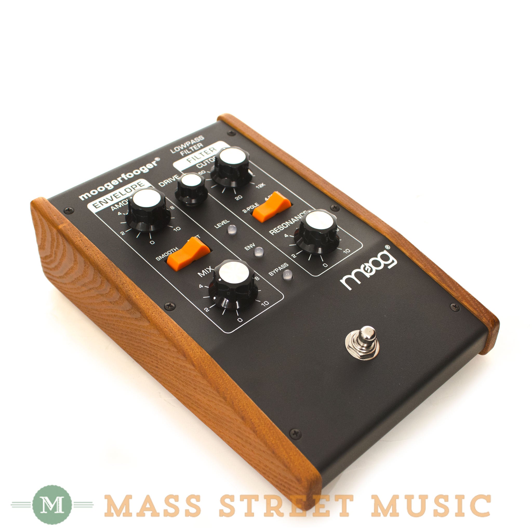 guitar low pass filter pedal Moog MF-101 Moogerfooger Low Pass Filter Pedal