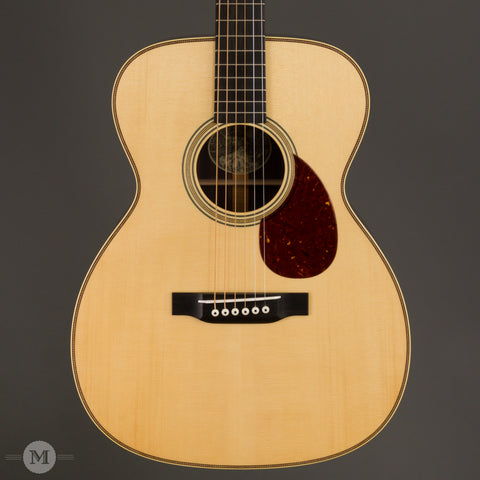 Collings Acoustic Guitars - OM2H A Traditional T Series 1 11/16 - Front Close