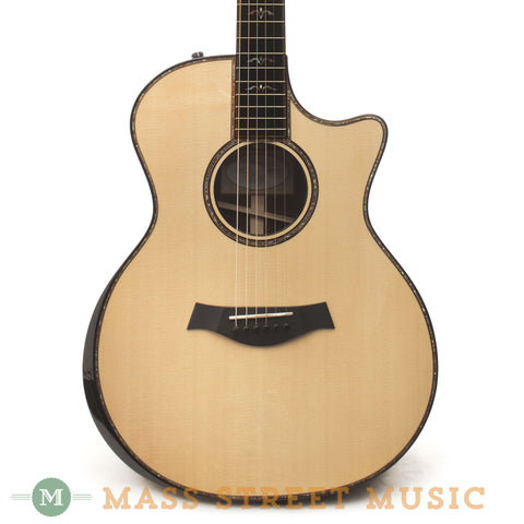 Taylor 914ce Acoustic Guitar - front close up