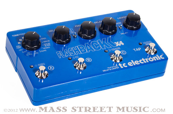 delay and looper pedal Flashback X4 Delay